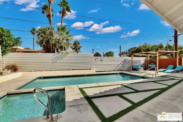 300 W Pico Road, Palm Springs, CA 92262