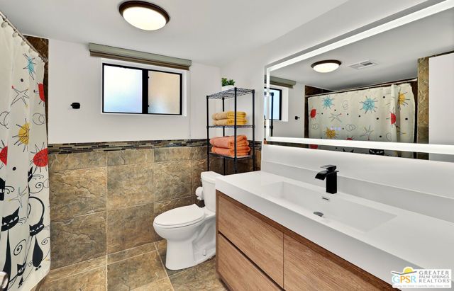 300 W Pico Road, Palm Springs, CA 92262