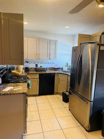 2910 VIENNA LANE, Kissimmee, FL 34744