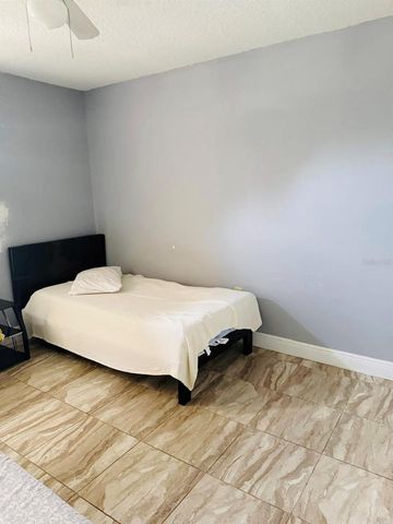 2910 VIENNA LANE, Kissimmee, FL 34744