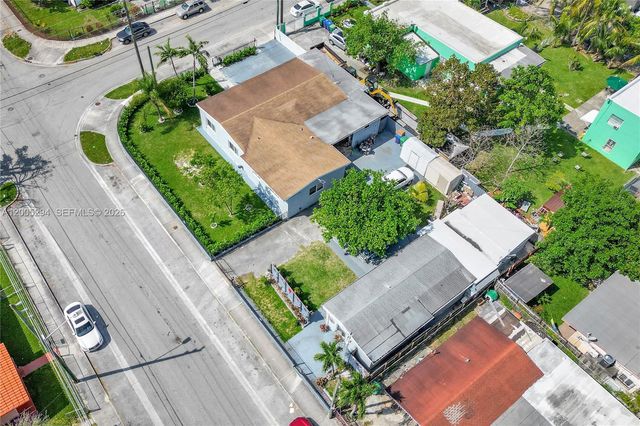 2101 NW 26th St, Miami, FL 33142