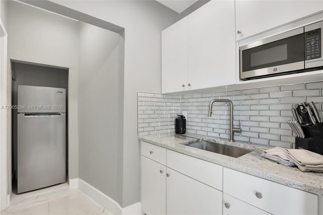 2101 NW 26th St, Miami, FL 33142
