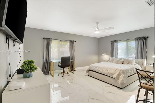 2101 NW 26th St, Miami, FL 33142