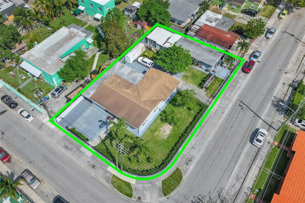 2101 NW 26th St, Miami, FL 33142