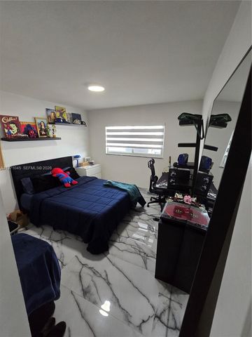 869 W 37th St, Hialeah, FL 33012