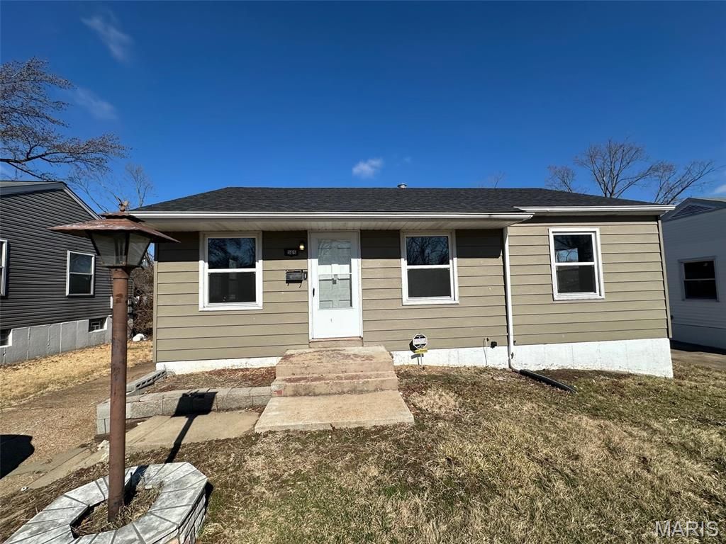 345 Lancashire Road, St Louis, MO 63137