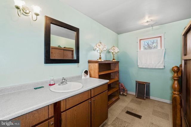 706 203RD ST, Pasadena, MD 21122