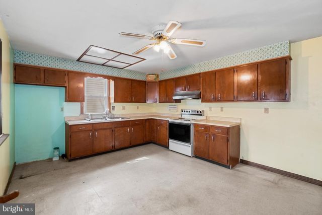 706 203RD ST, Pasadena, MD 21122