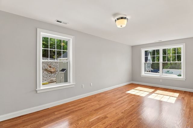 11 Caspian Circle 11, Woburn, MA 01801