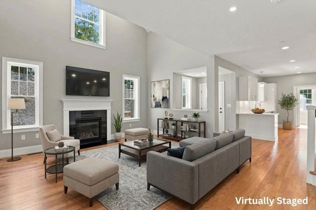11 Caspian Circle 11, Woburn, MA 01801