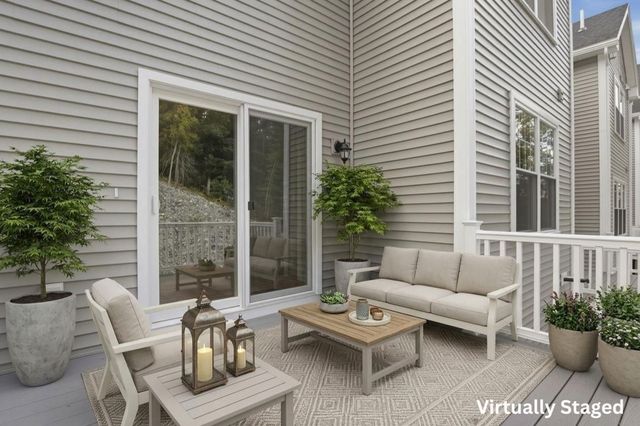 11 Caspian Circle 11, Woburn, MA 01801