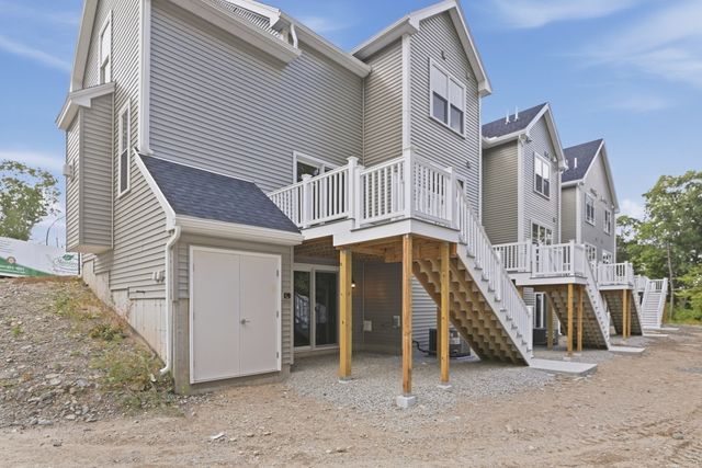 11 Caspian Circle 11, Woburn, MA 01801