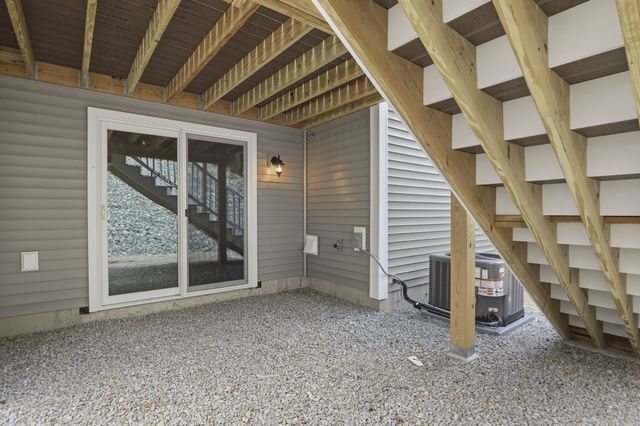 11 Caspian Circle 11, Woburn, MA 01801