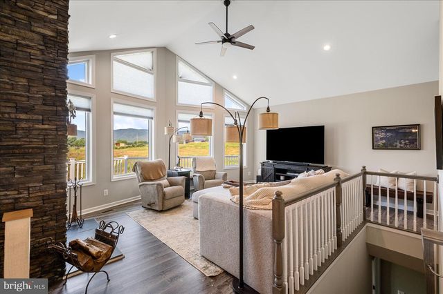 150 SUNSET VILLAGE RD, Front Royal, VA 22630