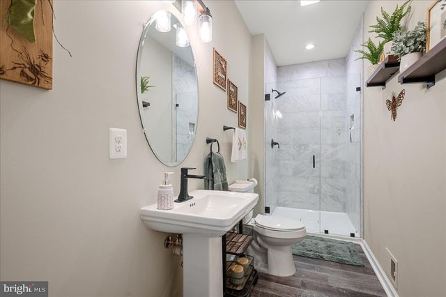 150 SUNSET VILLAGE RD, Front Royal, VA 22630