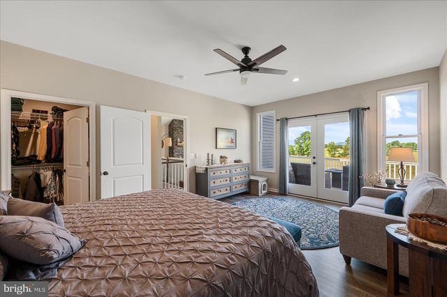 150 SUNSET VILLAGE RD, Front Royal, VA 22630