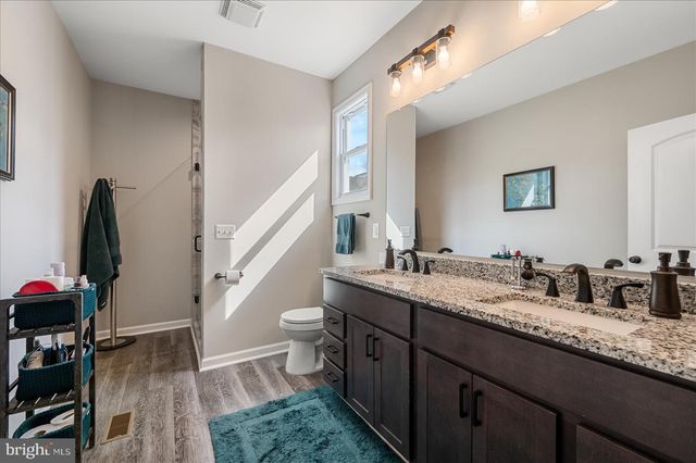 150 SUNSET VILLAGE RD, Front Royal, VA 22630