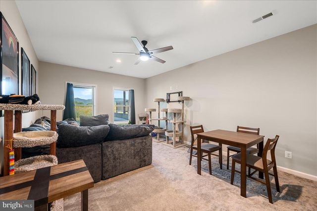 150 SUNSET VILLAGE RD, Front Royal, VA 22630