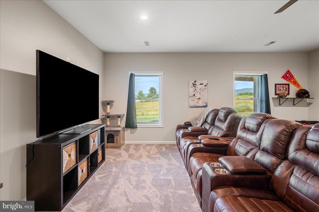 150 SUNSET VILLAGE RD, Front Royal, VA 22630