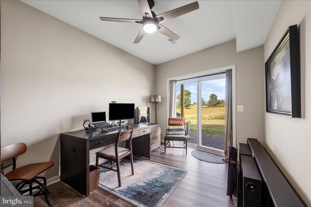 150 SUNSET VILLAGE RD, Front Royal, VA 22630