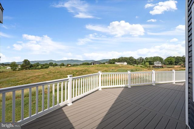 150 SUNSET VILLAGE RD, Front Royal, VA 22630