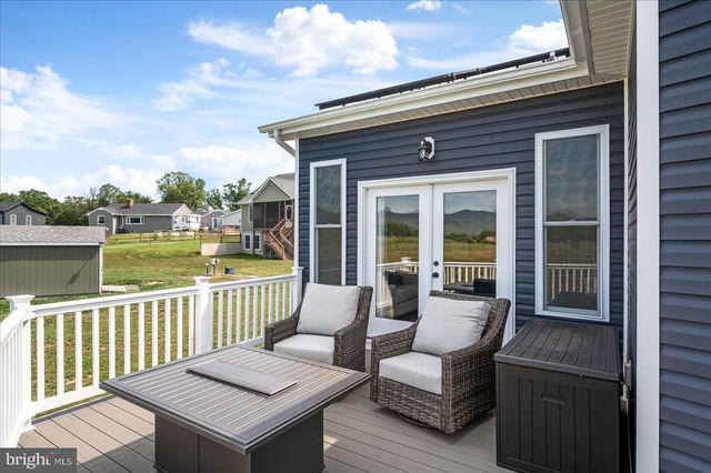 150 SUNSET VILLAGE RD, Front Royal, VA 22630