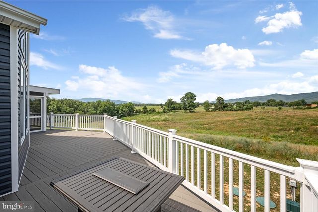 150 SUNSET VILLAGE RD, Front Royal, VA 22630