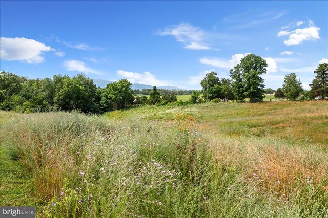150 SUNSET VILLAGE RD, Front Royal, VA 22630