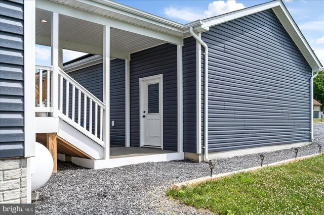 150 SUNSET VILLAGE RD, Front Royal, VA 22630
