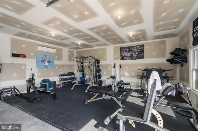 150 SUNSET VILLAGE RD, Front Royal, VA 22630