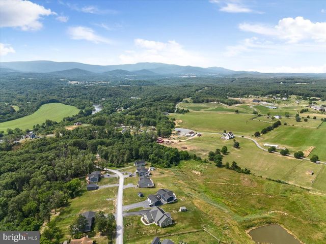 150 SUNSET VILLAGE RD, Front Royal, VA 22630
