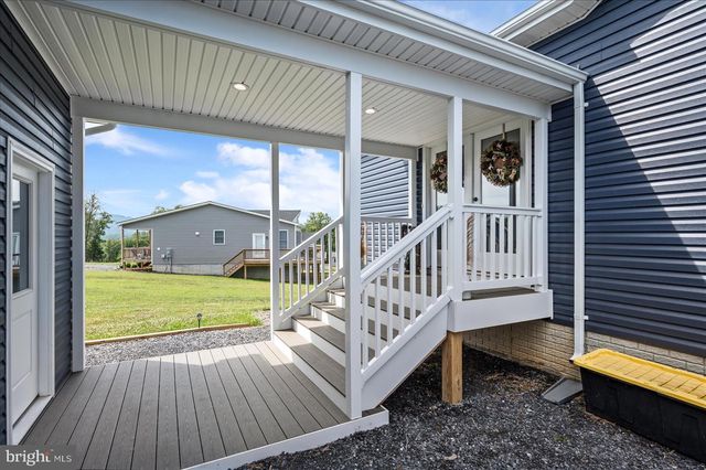 150 SUNSET VILLAGE RD, Front Royal, VA 22630
