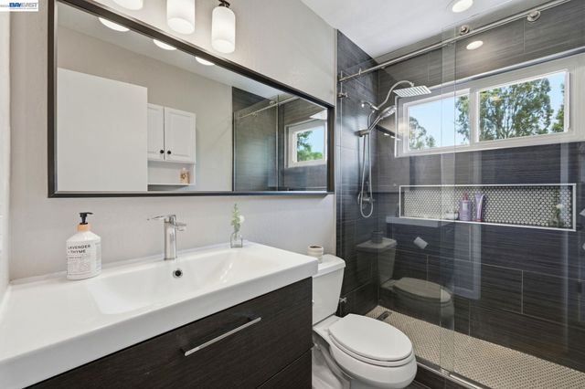 2561 Fountainhead Dr, San Ramon, CA 94583