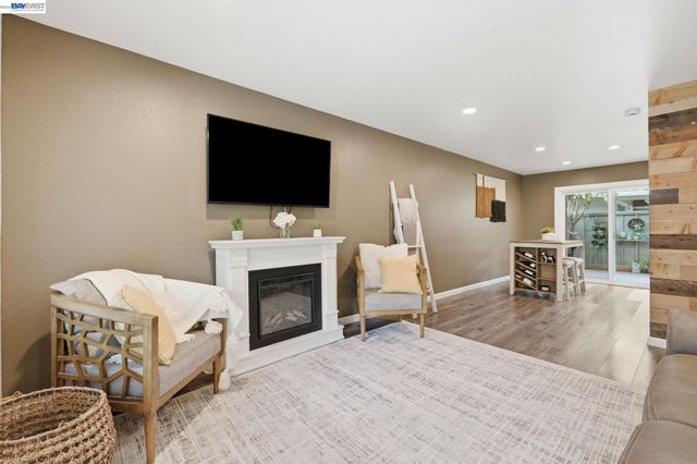 2561 Fountainhead Dr, San Ramon, CA 94583