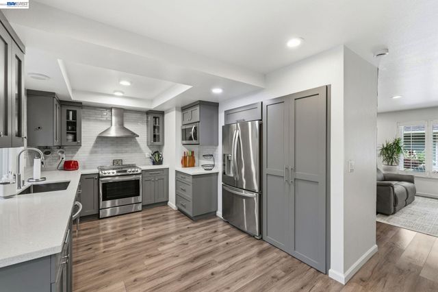 2561 Fountainhead Dr, San Ramon, CA 94583