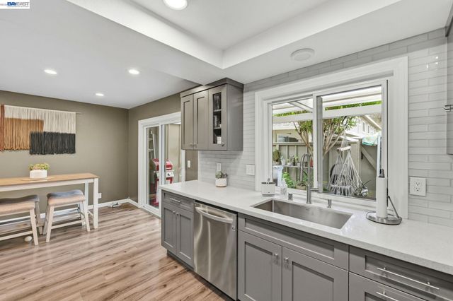 2561 Fountainhead Dr, San Ramon, CA 94583