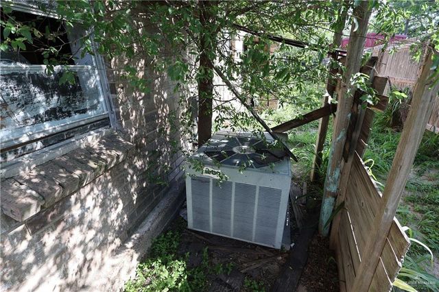 504 W Cano Street, Edinburg, TX 78539