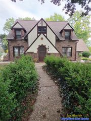 175 South Ridgeway Drive, Battle Creek, MI 49015