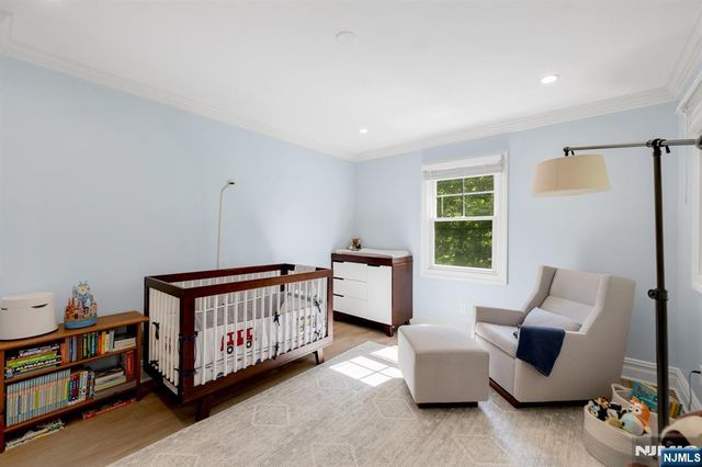 425 Clinton Avenue, Wyckoff, NJ 07481