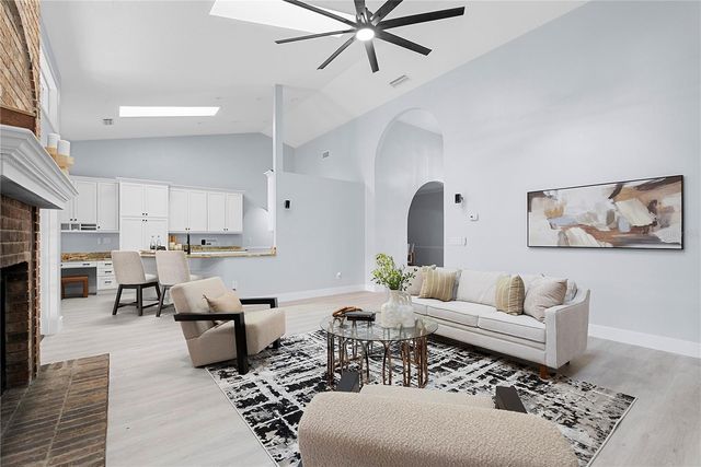 240 SHADY OAKS CIRCLE, Lake Mary, FL 32746