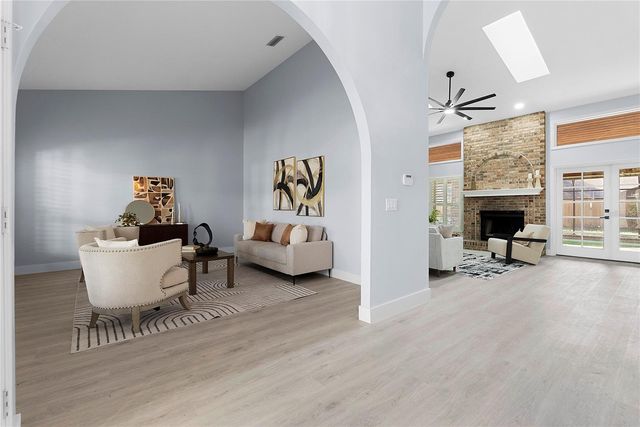 240 SHADY OAKS CIRCLE, Lake Mary, FL 32746