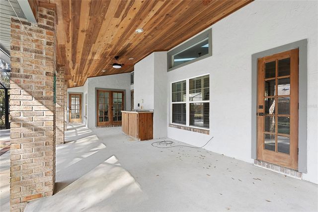 240 SHADY OAKS CIRCLE, Lake Mary, FL 32746