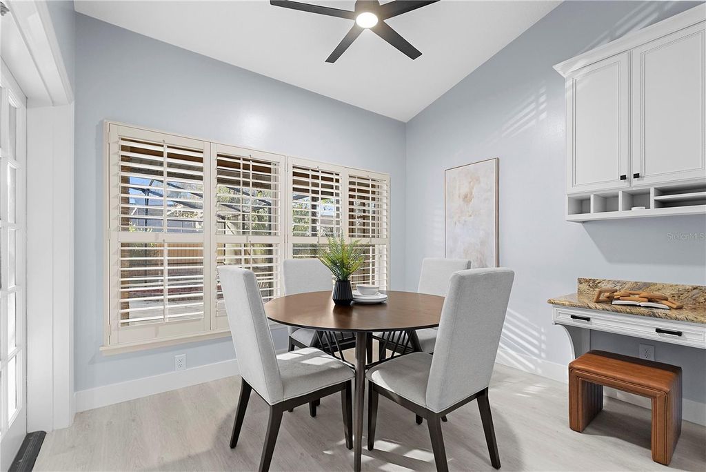 Image 11 of property listing at 240 SHADY OAKS CIRCLE, Lake Mary, FL 32746