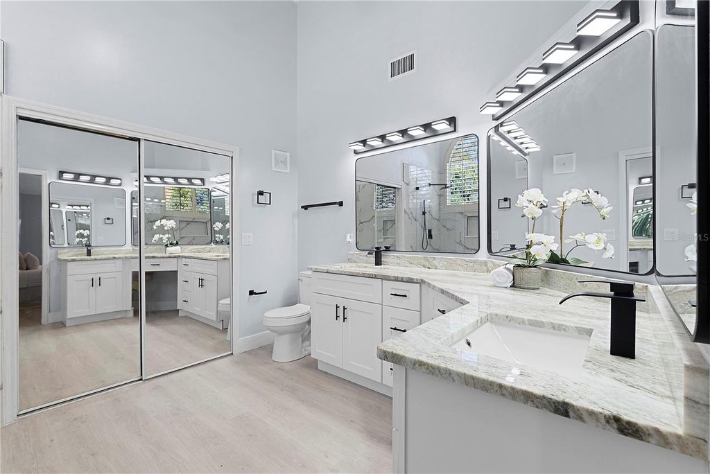 Image 17 of property listing at 240 SHADY OAKS CIRCLE, Lake Mary, FL 32746