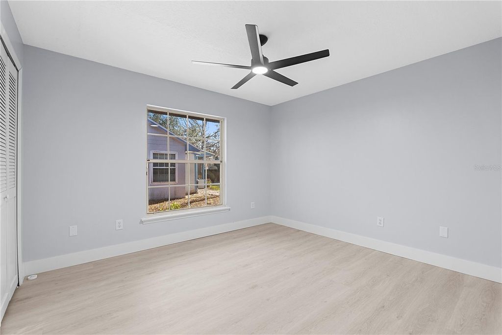 Image 21 of property listing at 240 SHADY OAKS CIRCLE, Lake Mary, FL 32746