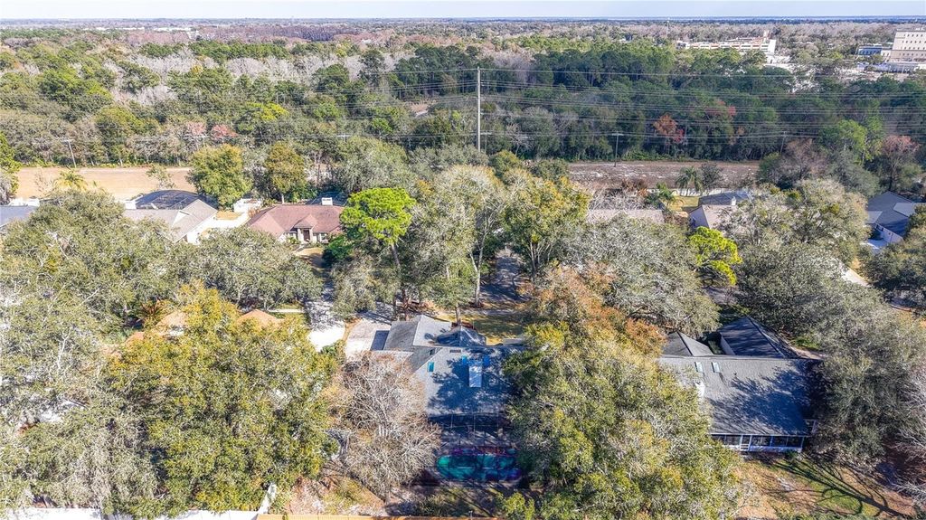 Image 36 of property listing at 240 SHADY OAKS CIRCLE, Lake Mary, FL 32746