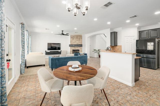 2304 Brittway LN, Cedar Park, TX 78613