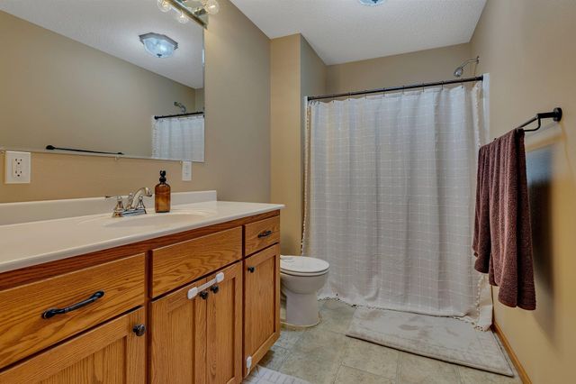 972 Waters Edge Circle, Avon, MN 56310