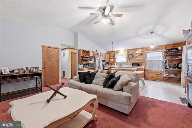 417 IRONWOOD RD, Mount Jackson, VA 22842