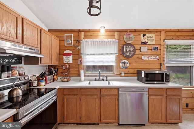 417 IRONWOOD RD, Mount Jackson, VA 22842